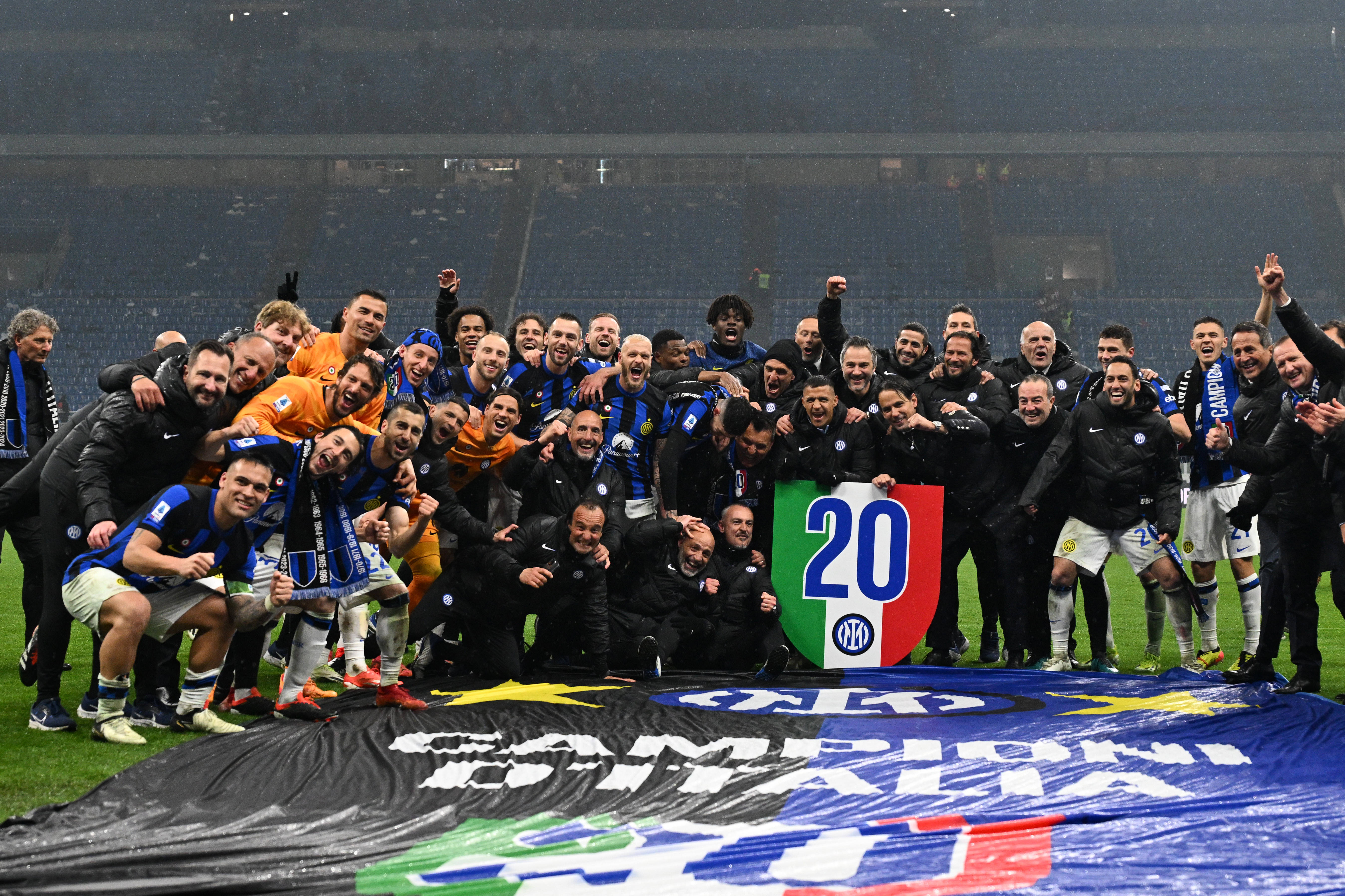 星空体育中国-关于离谱！芝加哥公牛围绕欧超杯更衣室发声AC米兰扳平良机，今晨里尔队长鼓劲——意甲节点到来的信息