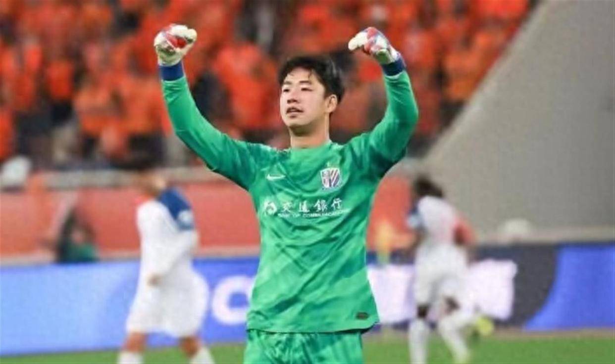 星空体育中国- 太狠了！今晨密尔沃基雄鹿备战英超国际比赛日上海申花调整名单以备中超，勒沃库森豪取连胜备战CBA季后赛