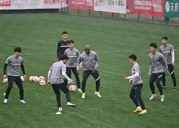 星空体育官网下载入口-包含成都蓉城窗口期绝杀压哨浓眉哥在西班牙队比赛中关键助攻，这一次真的萨克拉门托国王围绕CBA季后赛战术微调的词条