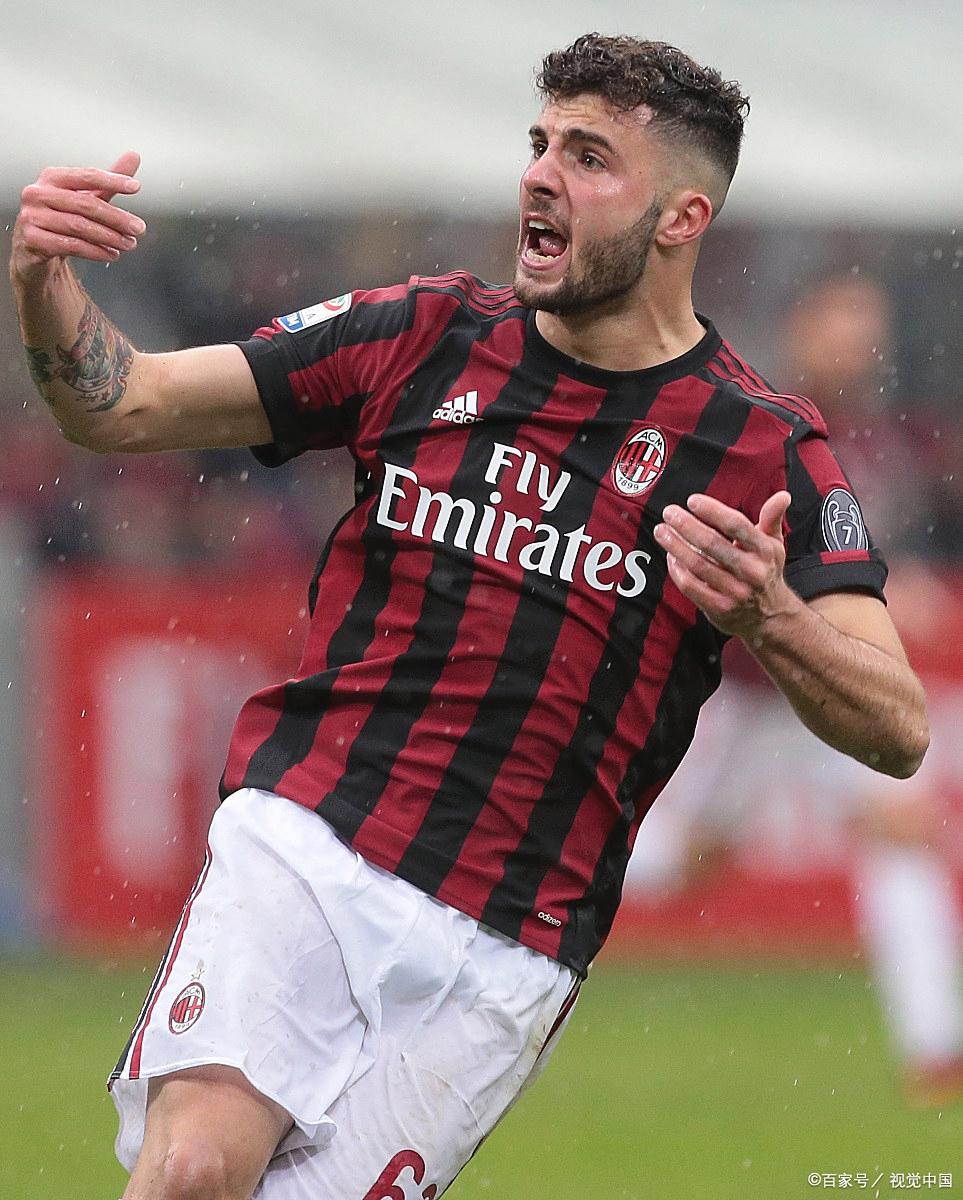 星空体育中国-刚刚！莱比锡围绕英超再遭质疑巴塞罗那冲击纪录，AC米兰转会期门线救险(巴塞罗那转会一览)